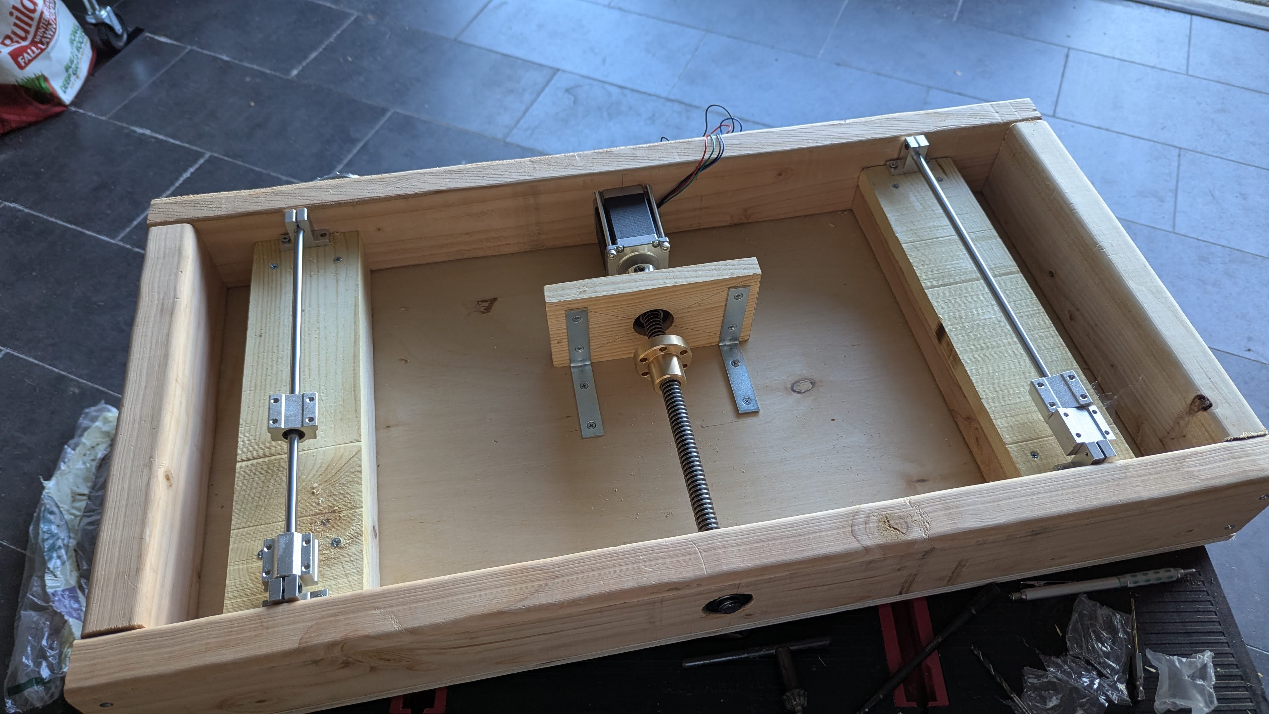 Built Backboard of the Lifting mechanism